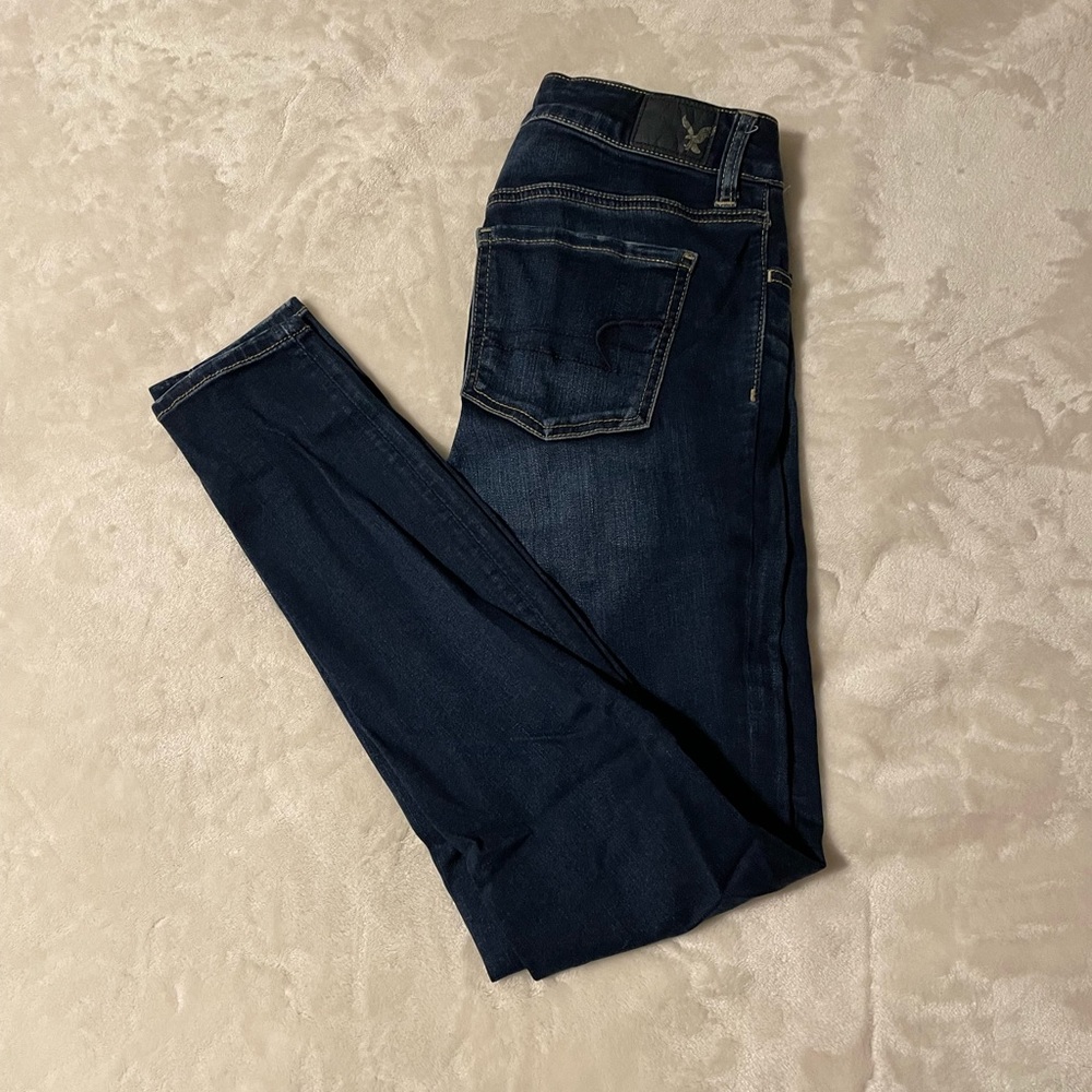 Dark wash jegging jeans
